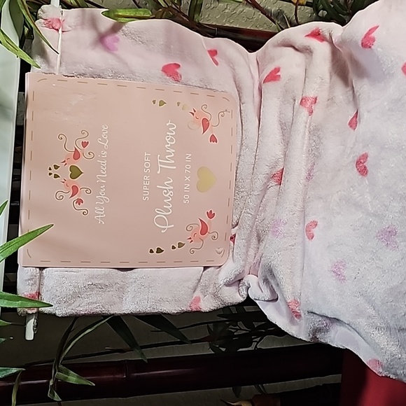 Ultra Soft Plush Throw Blanket - Picture 2 of 10